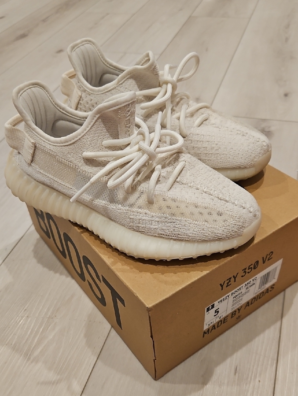 Adidas Off-White Knit Yeezy-Style Sneaker YZY 350 V2 US 5
